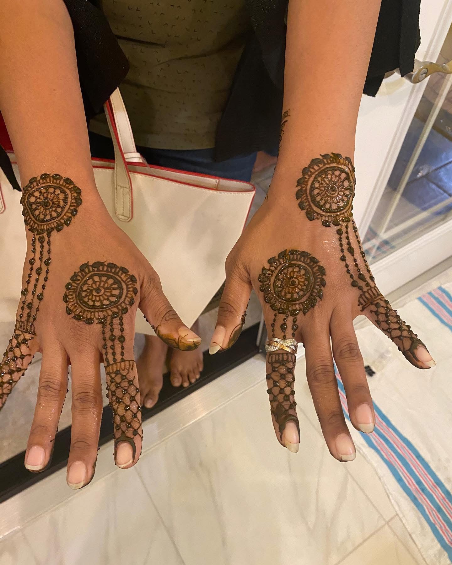 Party Henna Design 12