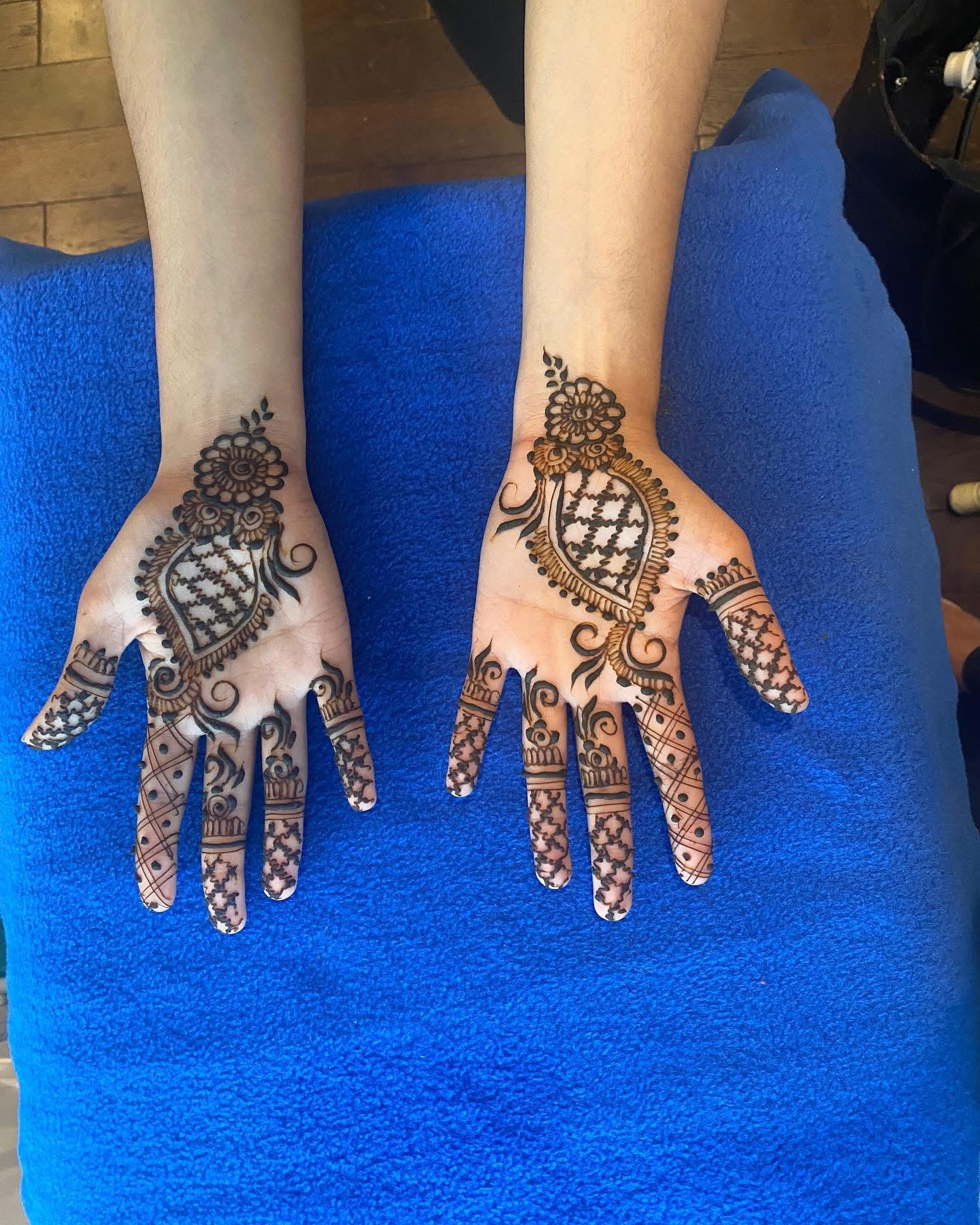 Party Henna Design 3